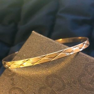 14k gold bangle